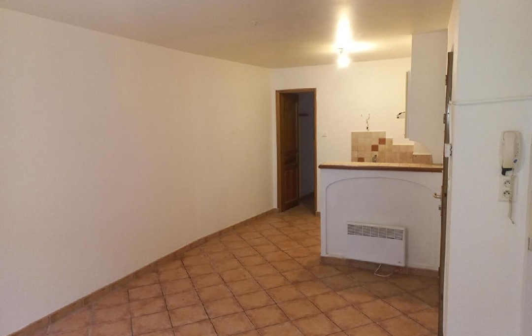 L'AGENCE DU SOLEIL : Apartment | FORCALQUEIRET (83136) | 30 m2 | 475 € 